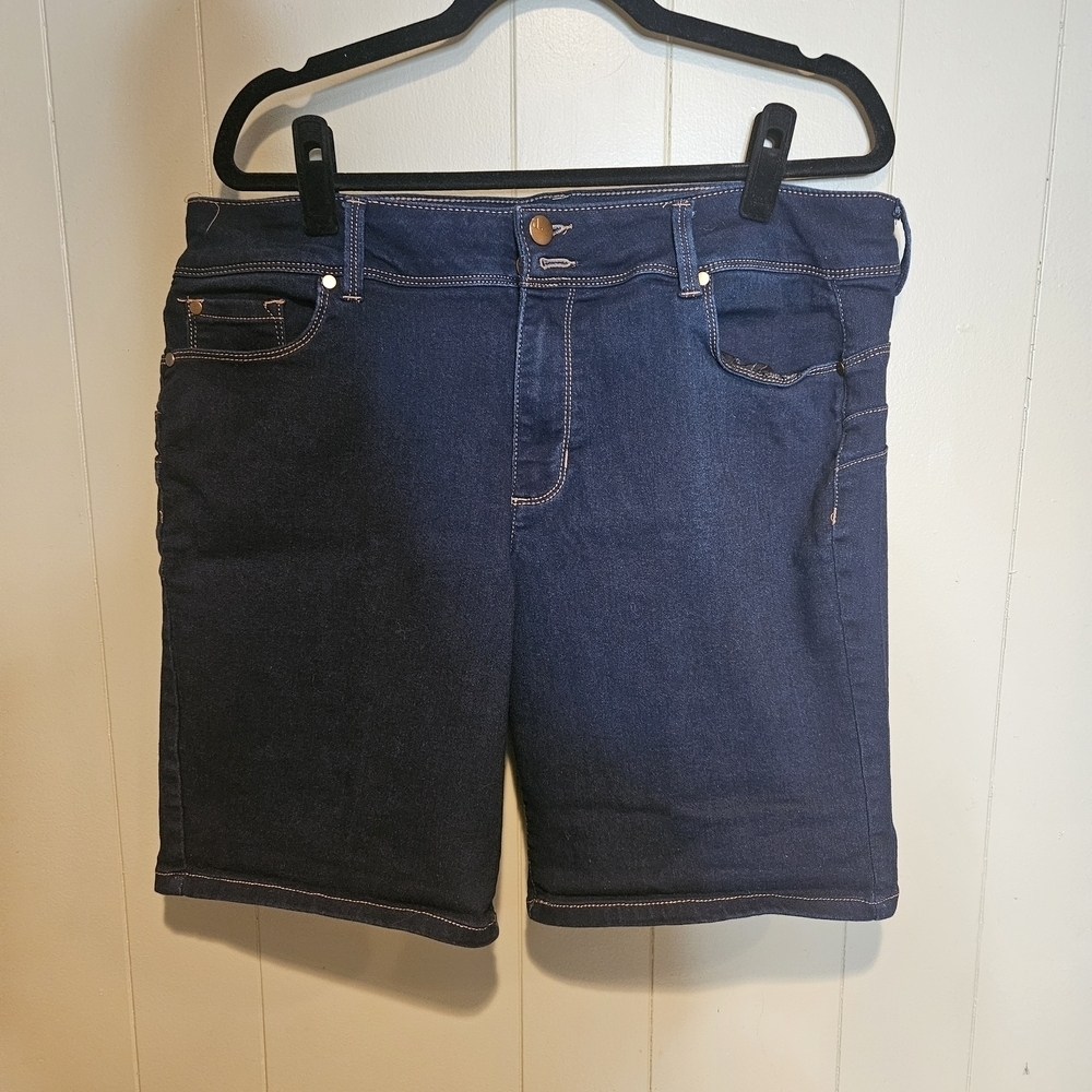 d.jeans Dark Wash Denim Shorts, Size 18W, Stretch Jean Shorts